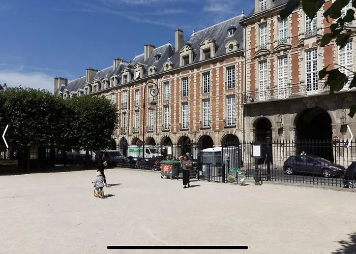 Paris 4 Le Marais Place Des Vosges